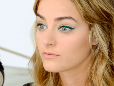 trucco occhi verdi con eyeliner verde