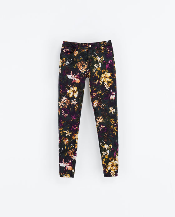 pantaloni a fiori Zara