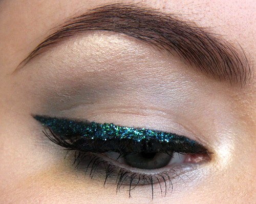 trucco eyeliner glitter