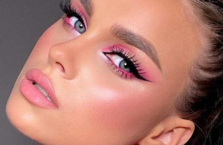 pink undereye