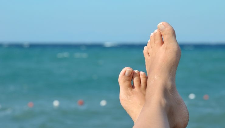 la pedicure ideale per l'estate