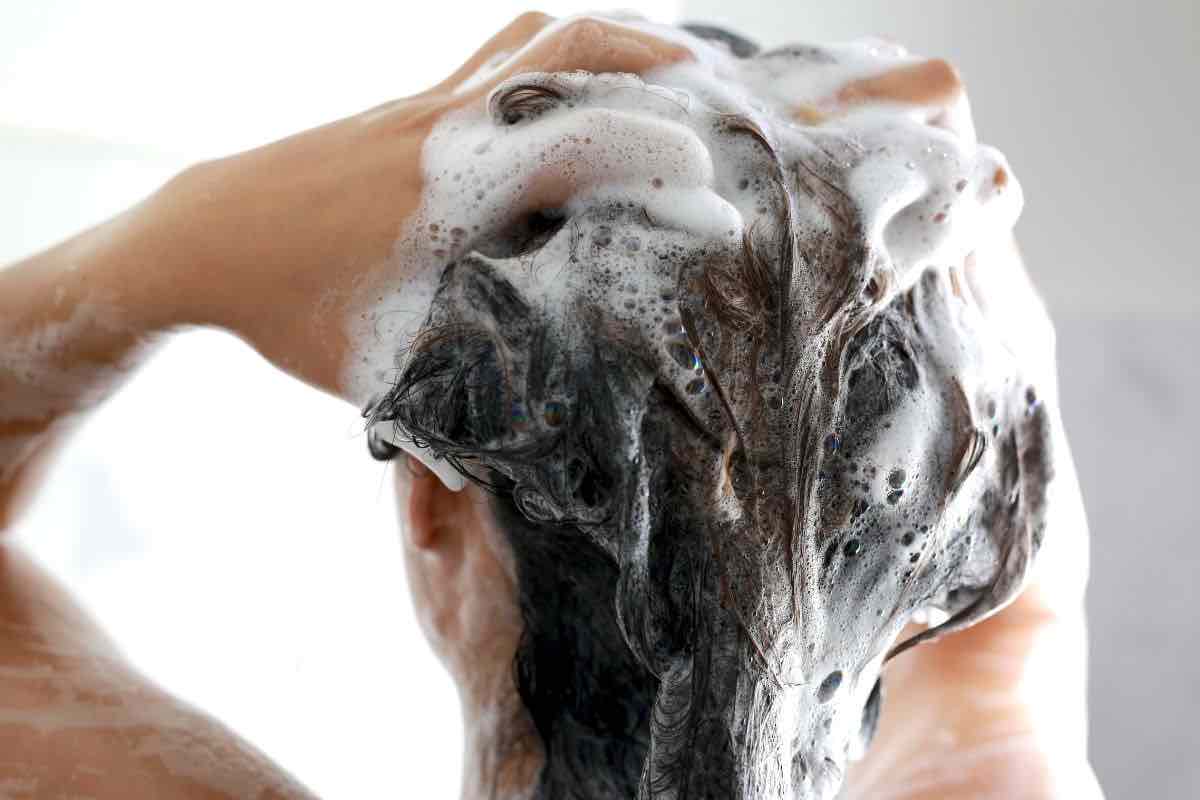 Lavaggio capelli estate