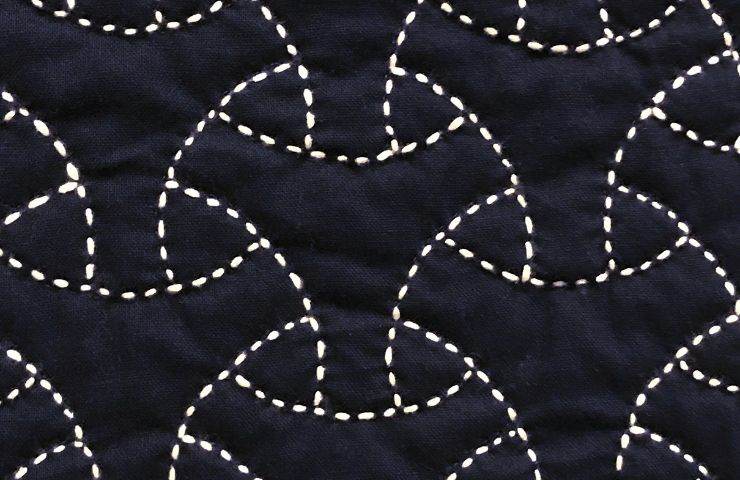 moda sostenibile con tecnica di ricamo sashiko